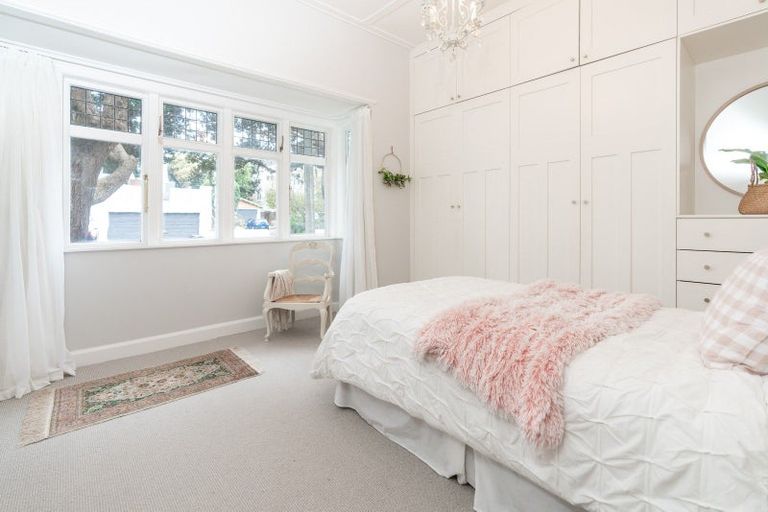 Photo of property in 86 The Parade, Island Bay, Wellington, 6023