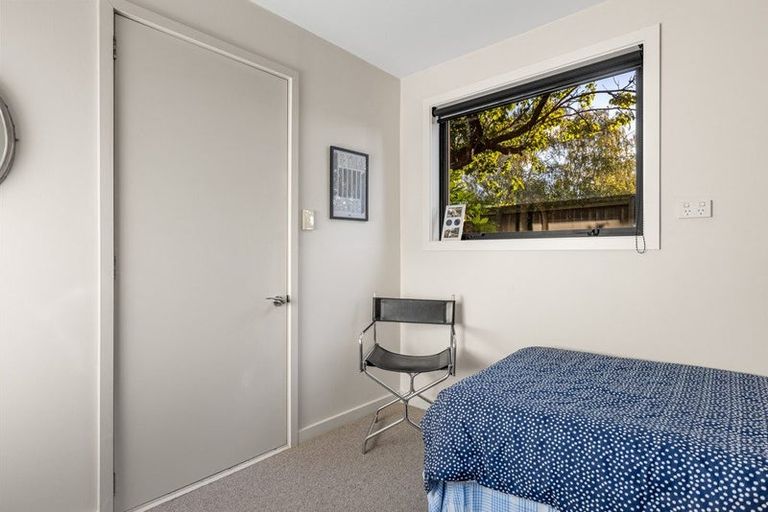 Photo of property in 69 Searells Road, Strowan, Christchurch, 8052