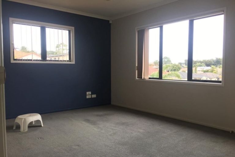 Photo of property in 3 The Enclave, Totara Heights, Auckland, 2105