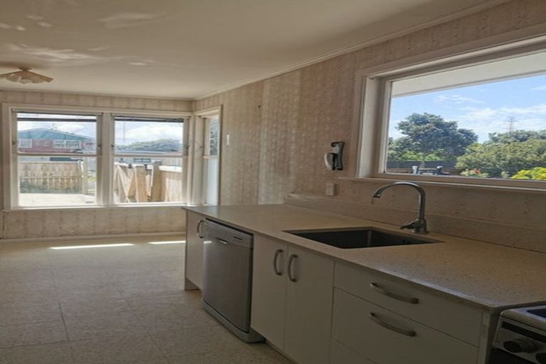 Photo of property in 6 Riverina Avenue, Pakuranga, Auckland, 2010