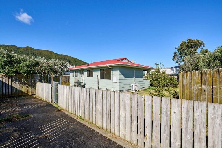 Photo of property in 126b Waiwhetu Road, Waterloo, Lower Hutt, 5011