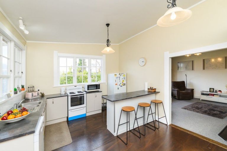 Photo of property in 8 Toia Street, Marton, 4710