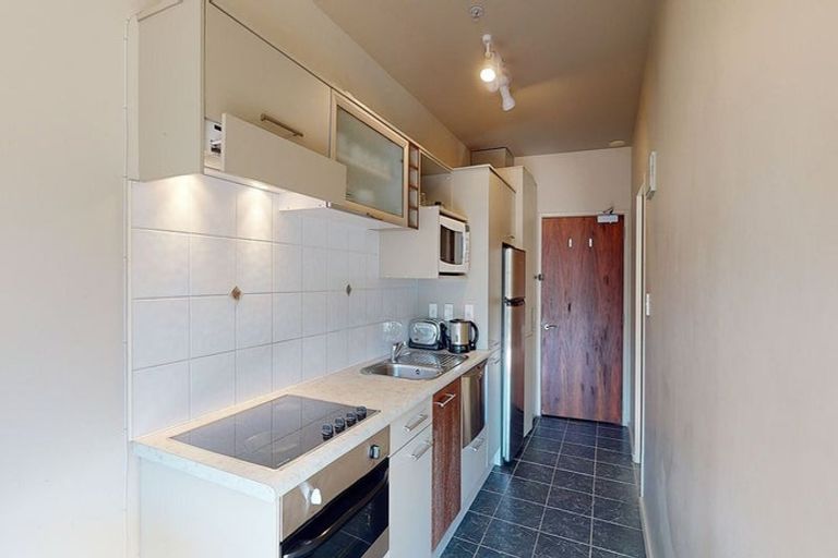 Photo of property in Atrium Towers, 6p/154 The Terrace, Wellington Central, Wellington, 6011