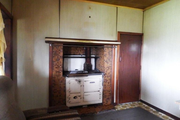 Photo of property in 107 Domett Street, Westport, 7825