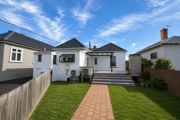 Photo of property in 12 Coughtrey Street, Saint Clair, Dunedin, 9012