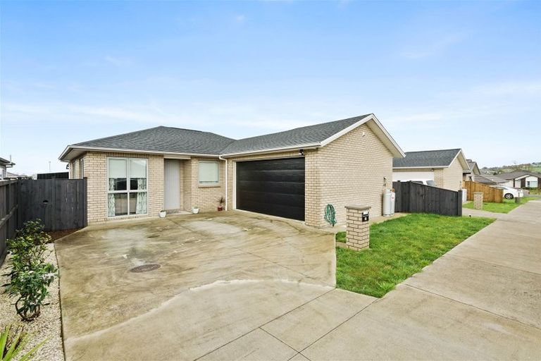 Photo of property in 14 Parton Road, Pukekohe, 2120