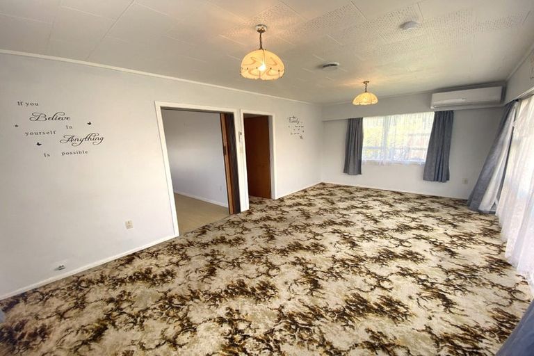 Photo of property in 7 Tawake Place, Waitara, 4320