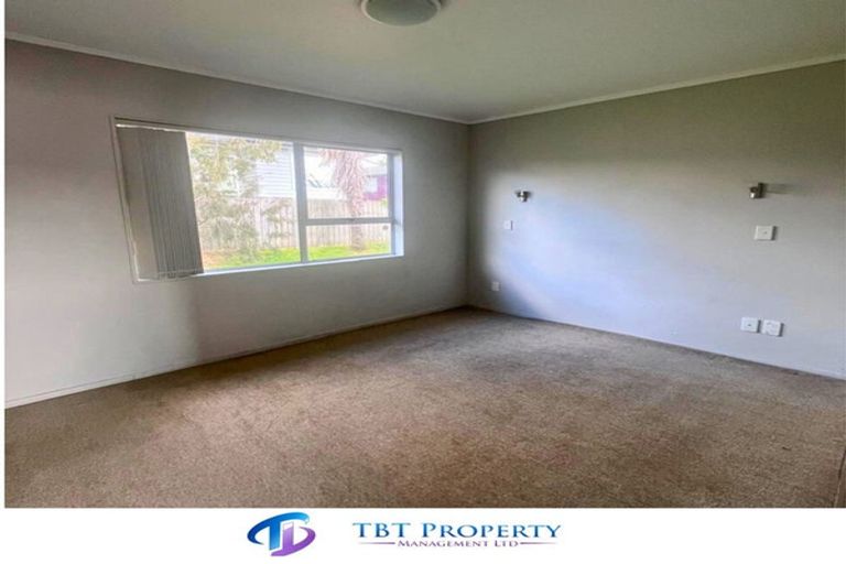 Photo of property in 77a Rosier Road, Glen Eden, Auckland, 0602