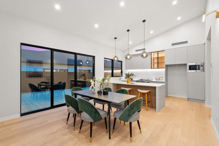 Photo of property in 24 Tipu Crescent, Wainui, 0992