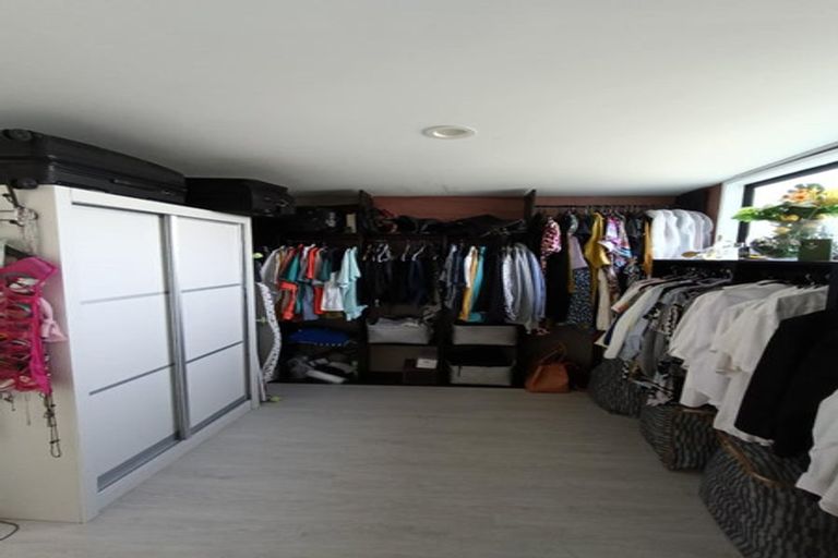 Photo of property in 14 Rena Place, West Harbour, Auckland, 0618