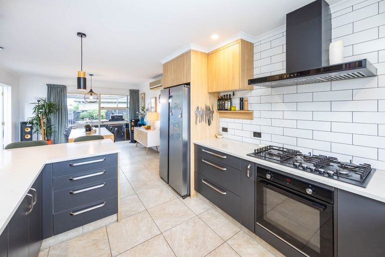 Photo of property in 12 Flora Way, Rototuna, Hamilton, 3210