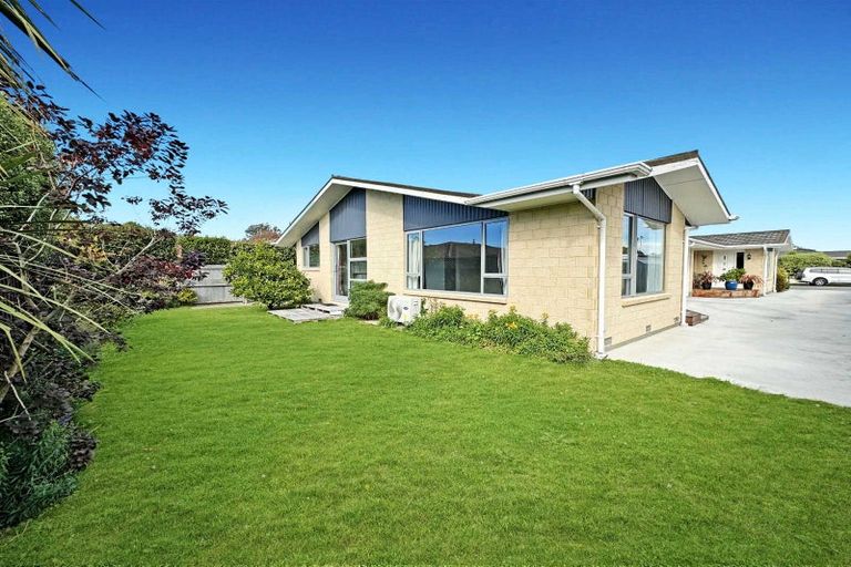 Photo of property in 12 Molesworth Place, Somerfield, Christchurch, 8024