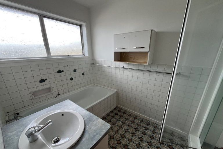 Photo of property in 3/8 Pamela Place, New Lynn, Auckland, 0600