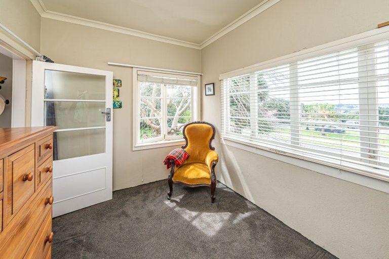 Photo of property in 2 Kent Road, Saint Johns Hill, Whanganui, 4501