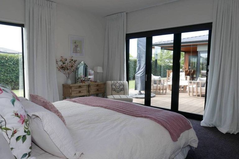 Photo of property in 1 Rostrevor Place, Mairehau, Christchurch, 8052