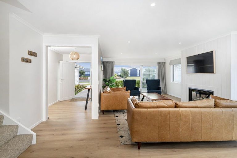 Photo of property in 100 Kupe Drive, Whitianga, 3510