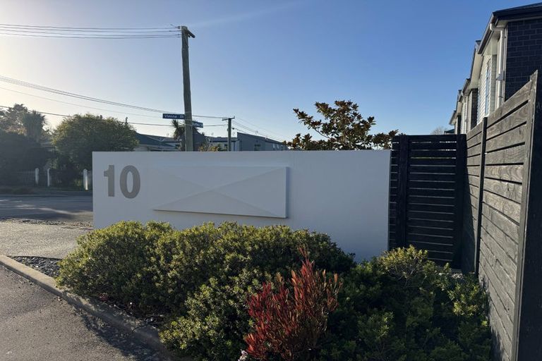 Photo of property in 2/40 Blakehall Place, Spreydon, Christchurch, 8024