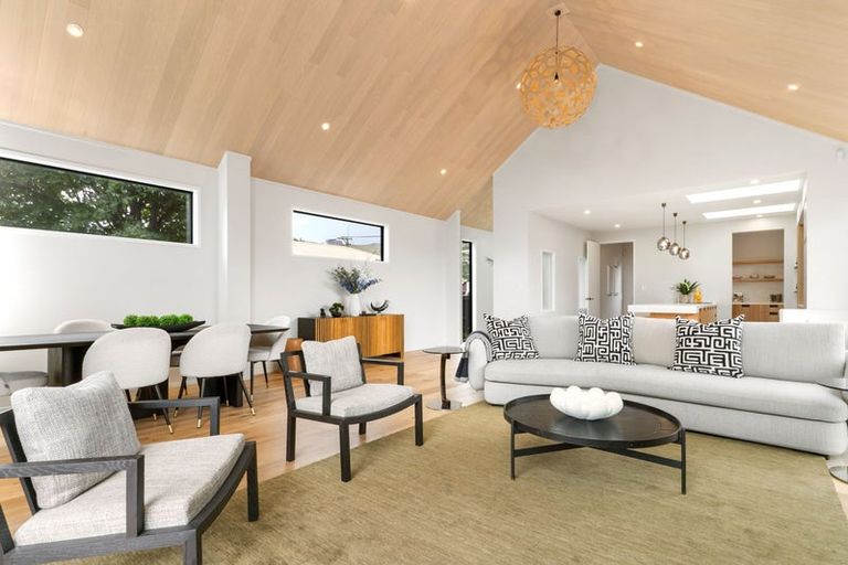 Photo of property in 59 Main Road, Redcliffs, Christchurch, 8081