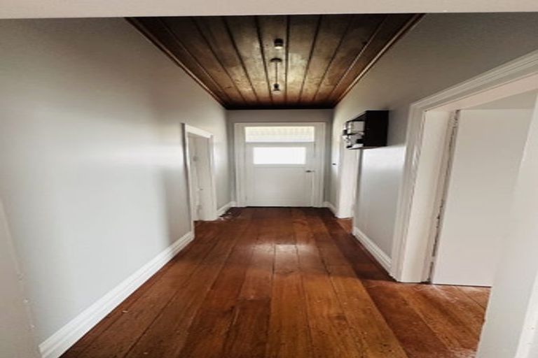 Photo of property in 86 Hinau Street, Castlecliff, Whanganui, 4501