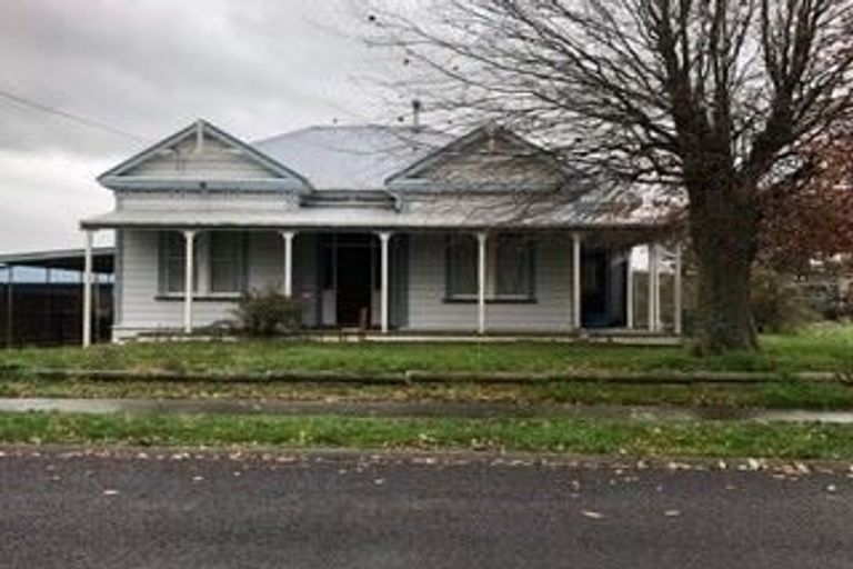 Photo of property in 55 Castle Street, Eltham, 4322