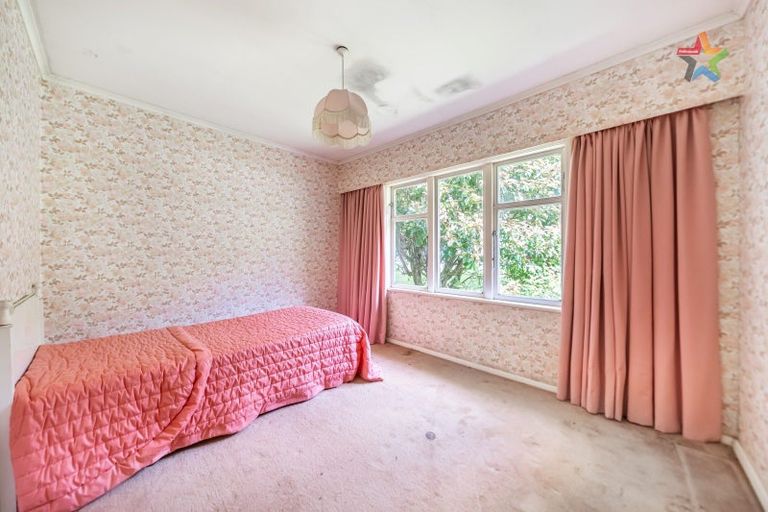 Photo of property in 76 Raukawa Street, Stokes Valley, Lower Hutt, 5019