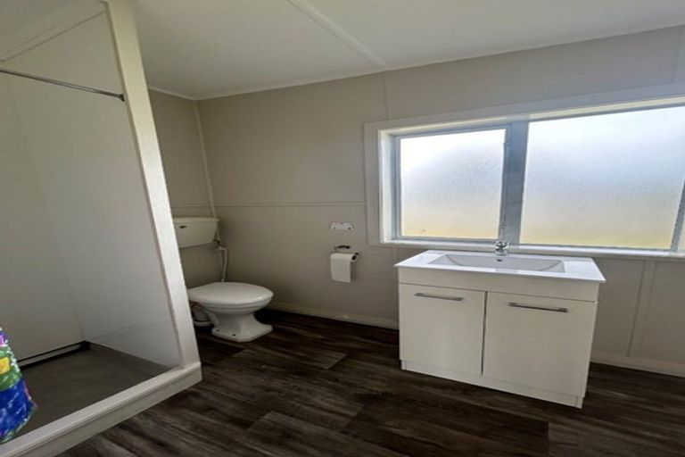 Photo of property in 12b-1 Gladstone Street, Westport, 7825