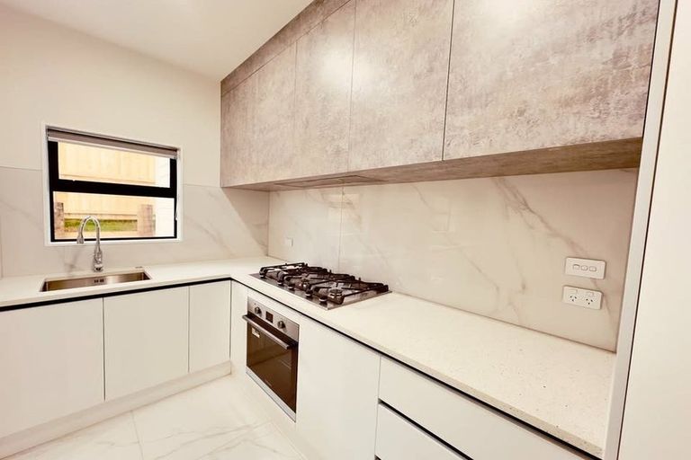 Photo of property in 10 Viv Green Place, Pokeno, 2402