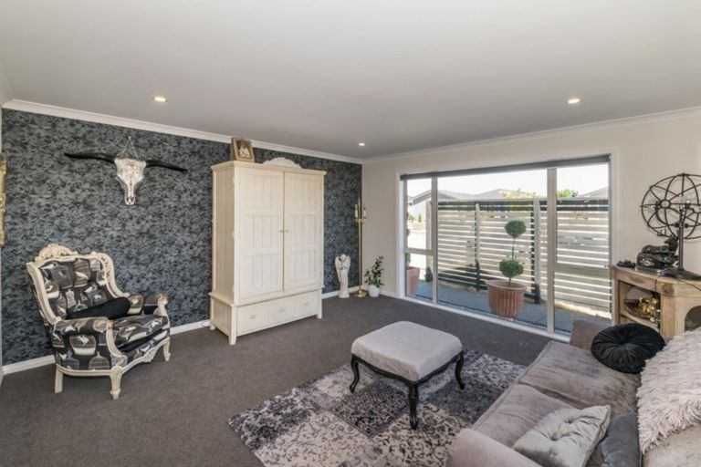Photo of property in 9 Macphail Avenue, Rangiora, 7400