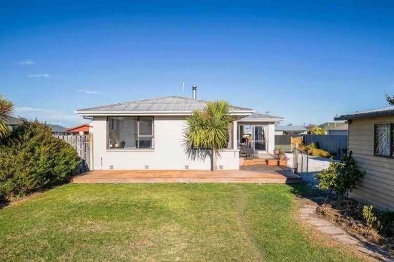 Photo of property in 14 Palmer Street, Rangiora, 7400