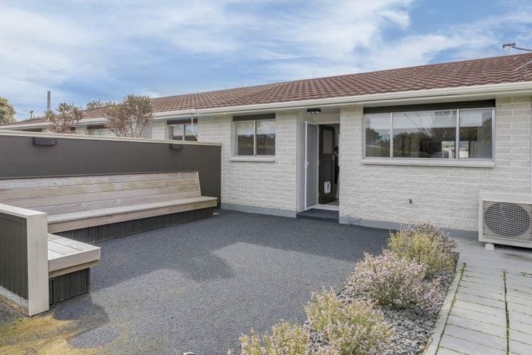 Photo of property in 22 Matai Street, Waikanae, 5036