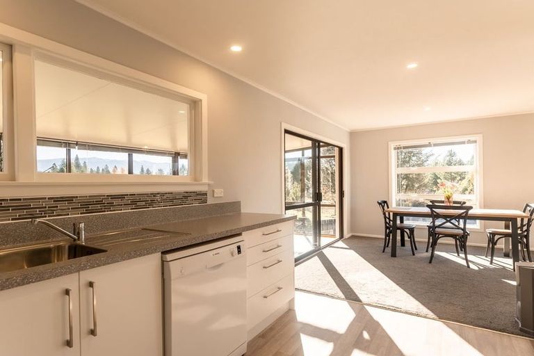 Photo of property in 3 Maitland Place, Favona, Auckland, 2024