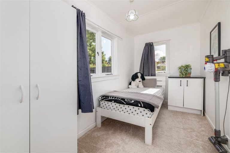 Photo of property in 176 Henderson Valley Road, Henderson, Auckland, 0612