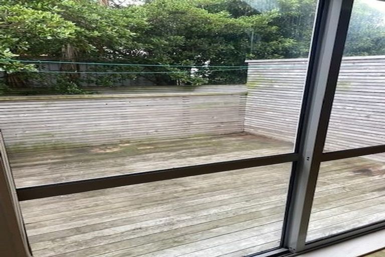 Photo of property in 1/123 The Parade, Island Bay, Wellington, 6023