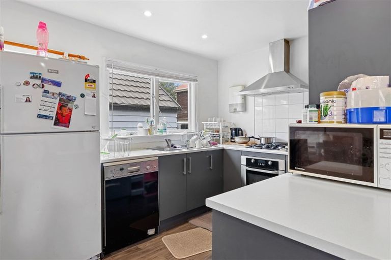 Photo of property in 7 Defoe Place, Waltham, Christchurch, 8023