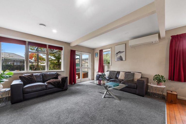 Photo of property in 12 Saint Ives Street, Harewood, Christchurch, 8051