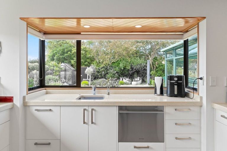 Photo of property in 35 Reading Street, Greytown, 5712