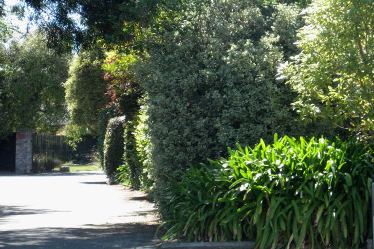 Photo of property in 30a Yellowstone Crescent, Burwood, Christchurch, 8083