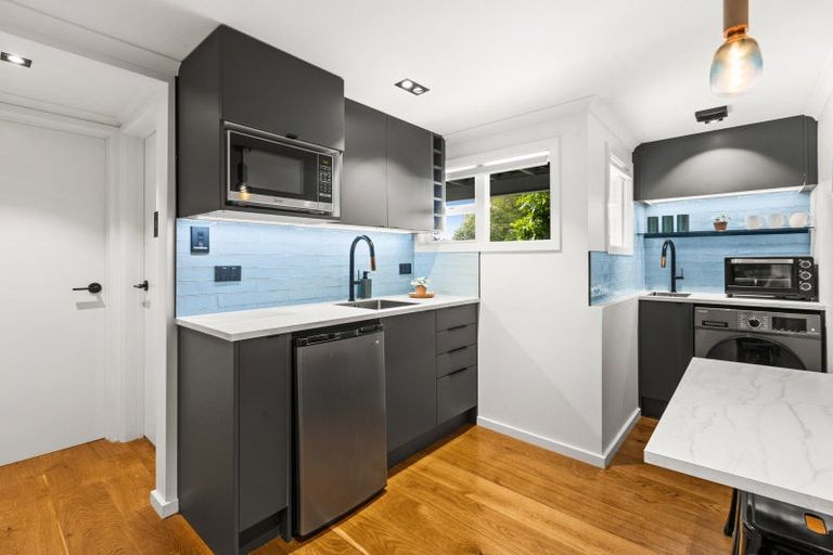 Photo of property in 55 Breadalbane Avenue, Havelock North, 4130