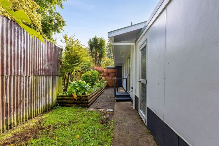 Photo of property in 2a Tawa Street, Inglewood, 4330