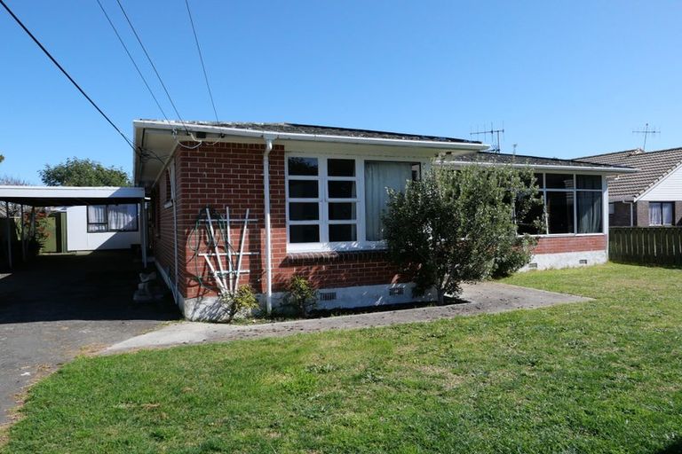 Photo of property in 20 Ngapotiki Street, Paraparaumu Beach, Paraparaumu, 5032