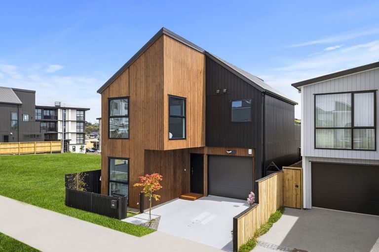 Photo of property in 10 Kiokio Street, Long Bay, Auckland, 0630