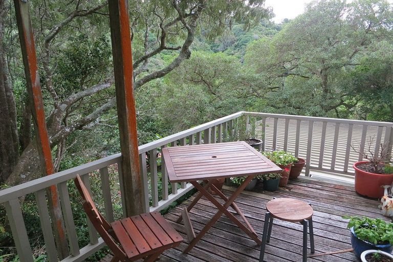 Photo of property in 42 Moana Road, Kelburn, Wellington, 6012