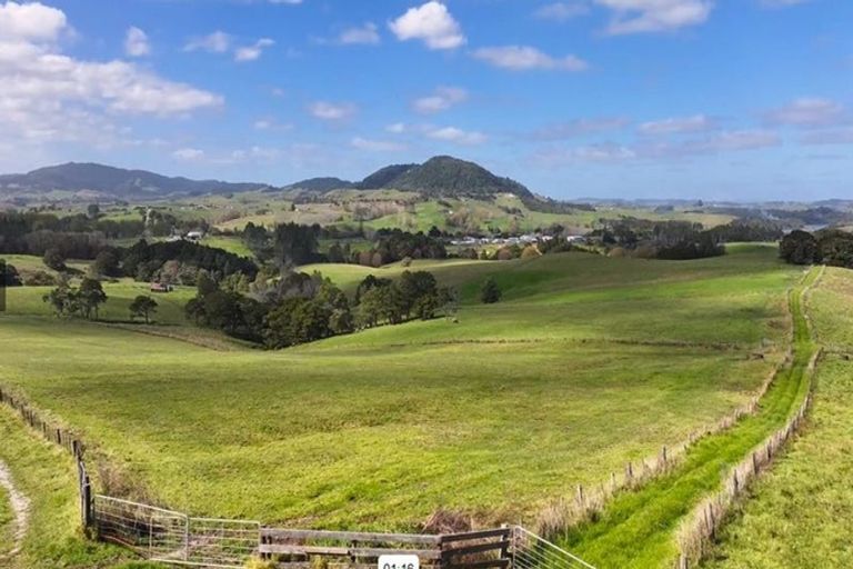 Photo of property in 122 Hurndall Street East, Maungaturoto, 0520
