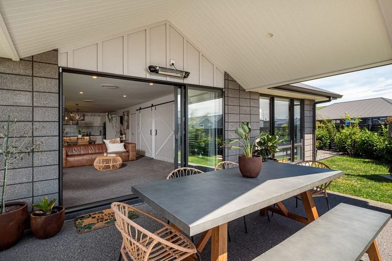 Photo of property in 1 Pimelea Street, Papamoa Beach, Papamoa, 3118