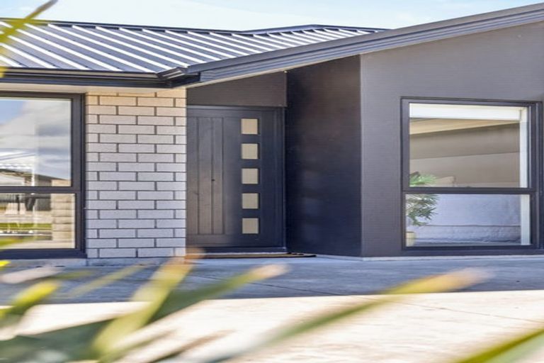 Photo of property in 229 Te Okuroa Drive, Papamoa, 3118