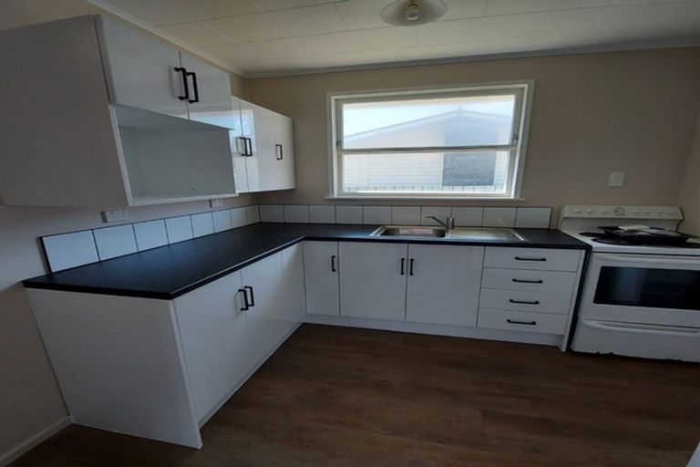 Photo of property in 25a Karamu Crescent, Wainuiomata, Lower Hutt, 5014