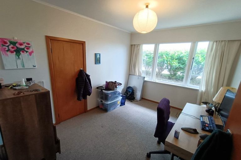 Photo of property in 15 Collier Avenue, Karori, Wellington, 6012