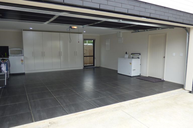 Photo of property in 6 Bridge Street, Papatoetoe, Auckland, 2025