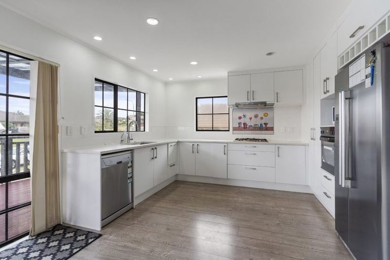 Photo of property in 39 Kuripaka Crescent, The Gardens, Auckland, 2105