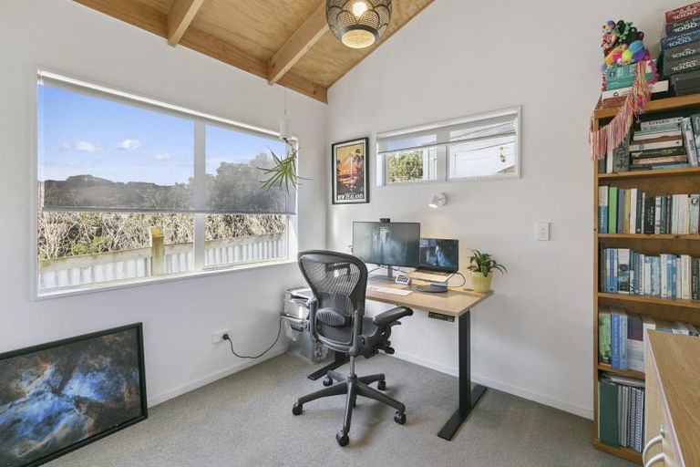 Photo of property in 12c Rahui Street, Strathmore Park, Wellington, 6022